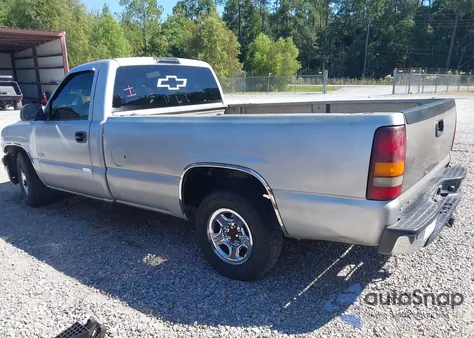 2000 Chevrolet Silverado 1500 from USA, damaged, VIN 1GCEC14W1YE215063